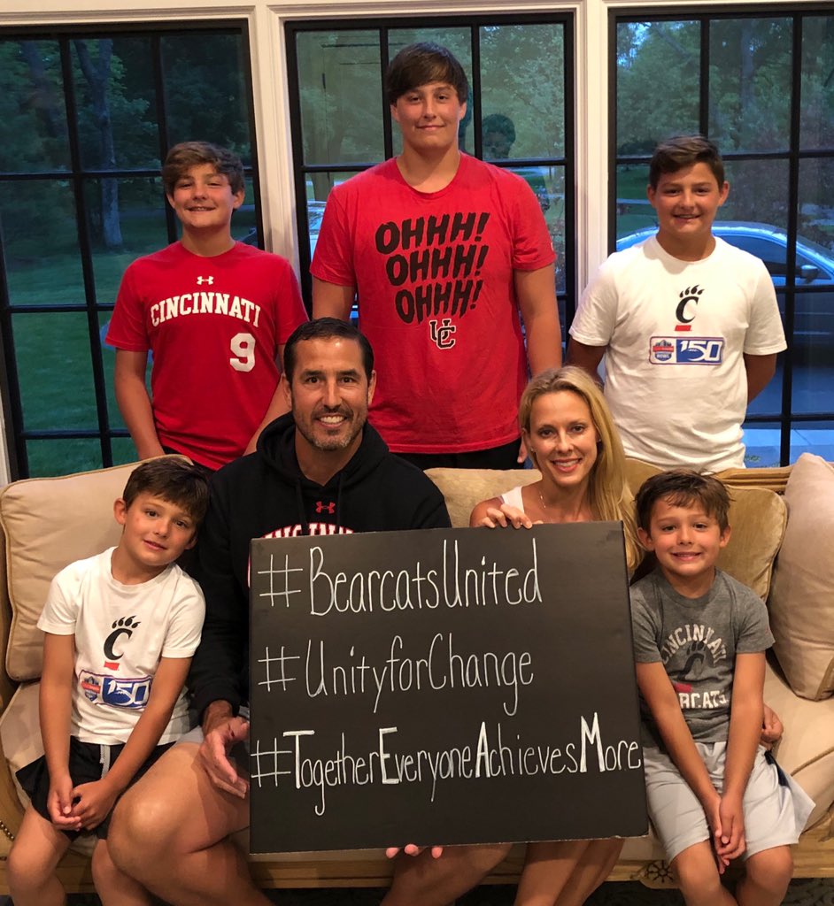 CoachFick's tweet image. #BearcatsUnited
#UnityforChange
#TogetherEveryoneAchievesMore