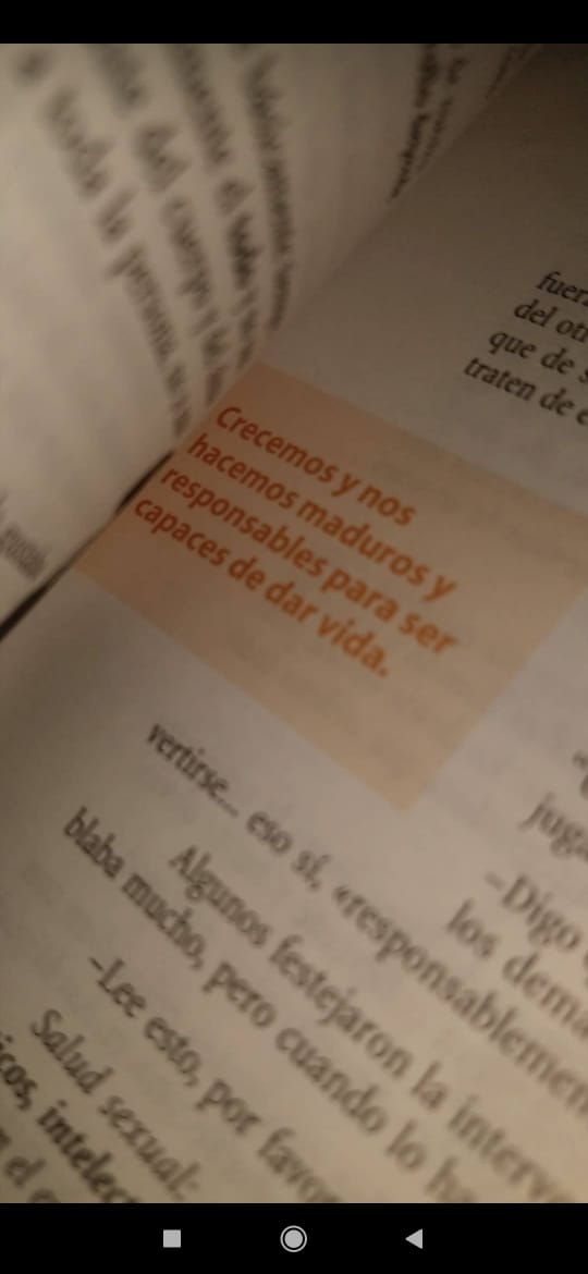 testimoniosa's tweet photo. @brentyy19 Hola como estas. Adjunto imagenes de las tapas de uno de ellos. https://t.co/2uRxeYoomL