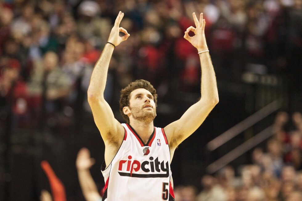 RandomNBAPlaye1's tweet photo. Rudy Fernandez, awesome suggestion from @trevor798 

Who are your random hoopers of the day?! https://t.co/VIlx9yTHZF
