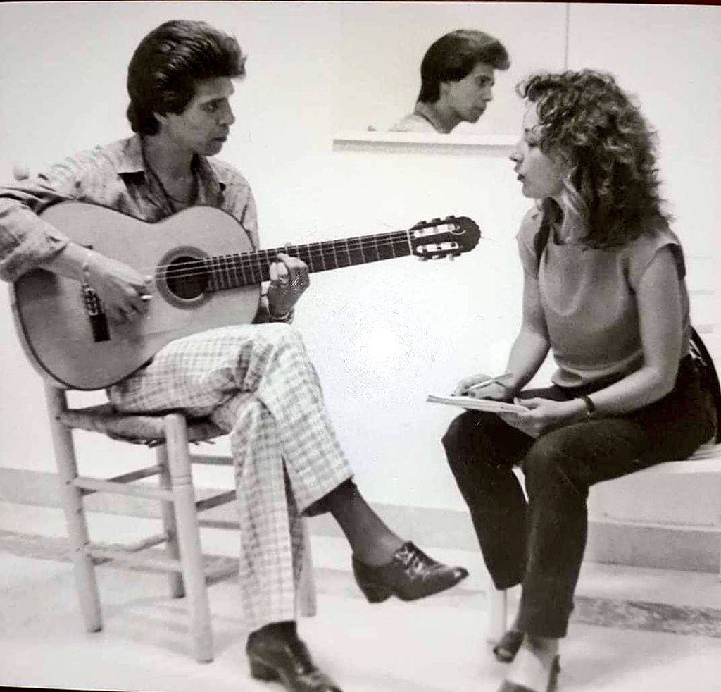 Bonita foto no ???OLEEEE..!!!
Y VIVA EL MAS GRANDE
#ETERNOCAMARÓN