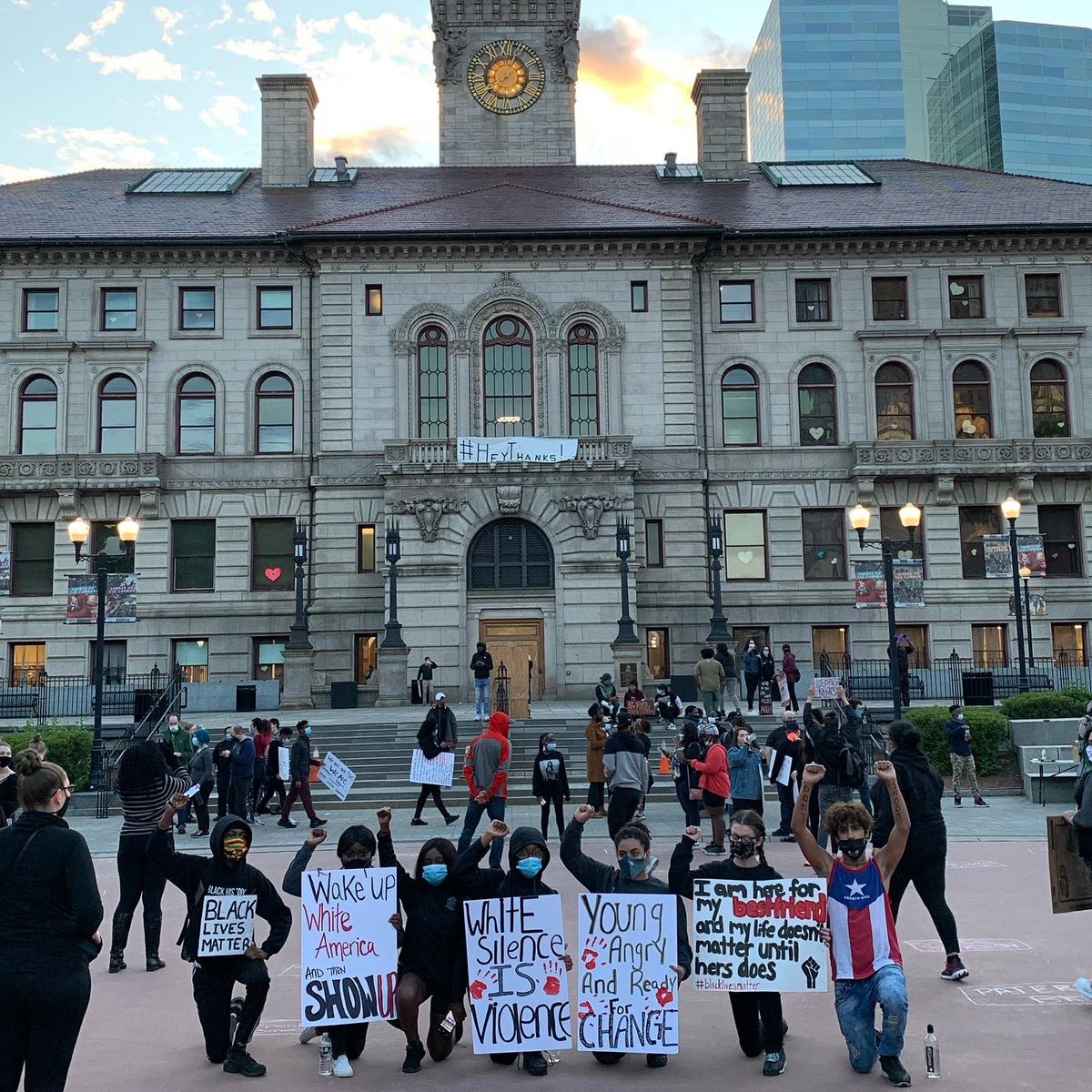 JoshCoomey's tweet photo. Proud of Worcester for holding a powerful and nonviolent protest in response to the murder of #georgefloyd and the ongoing injustice of police brutality and racism in this country. 
#blacklivesmatter 
#amplifyblackvoices 
Speeches can be heard here:
https://t.co/B3AePJRpp8 https://t.co/gDfwpT5ao3