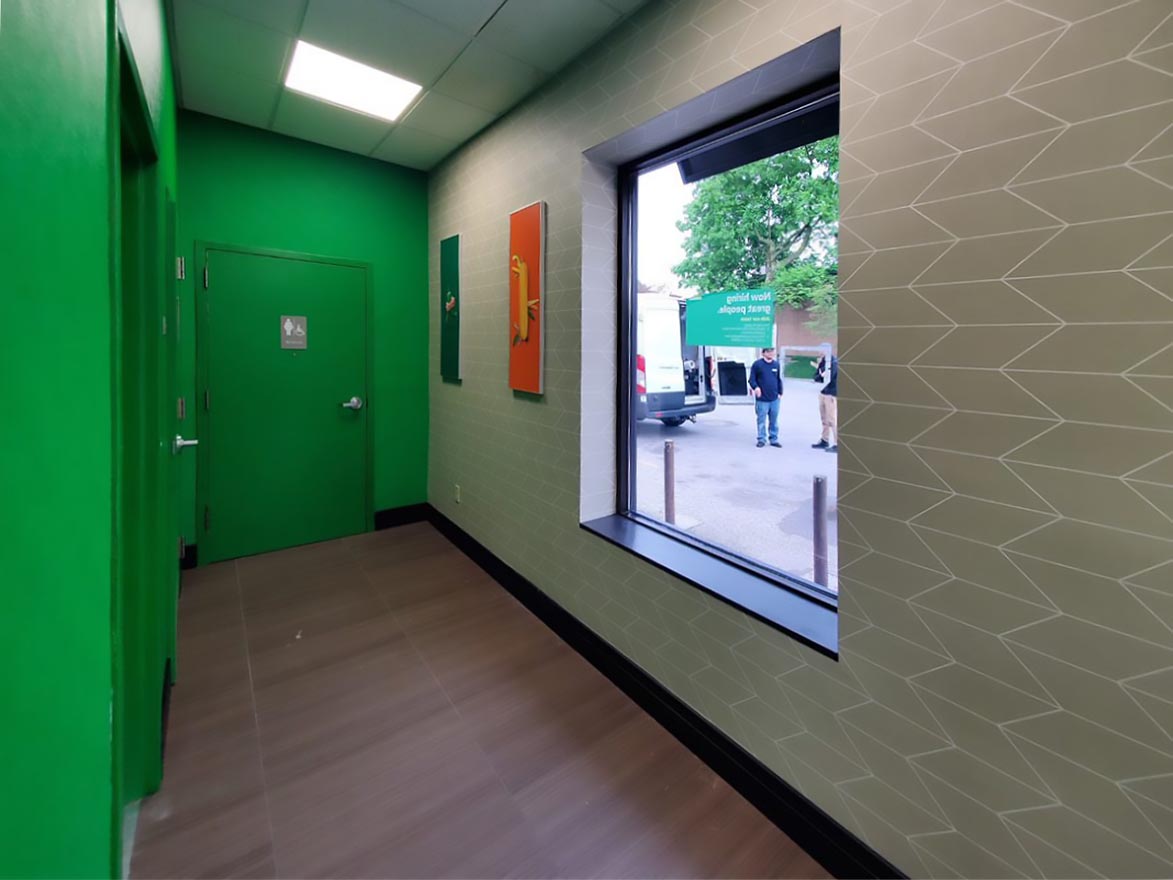 MLE_BRAND's tweet photo. MLE is still executing Subway remodels in multiple territories during COVID, and we would love an opportunity to work in your area! Please reach out to Steve Denson at 224-240-3252, or Stevedenson@mleinc.com 💚  #subwayandMLE #subway #subwayrefresh #freshstart #restaurantdesign https://t.co/WFQ9bI7PZM