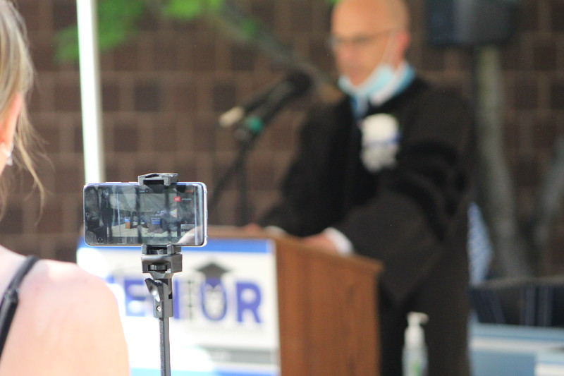 ShenSentinel's tweet image. "This was supposed to be your year:" Shenandoah Valley held its graduation ceremony tonight, in a unique fashion.

Read about it: shensentinel.com/news/this-was-…