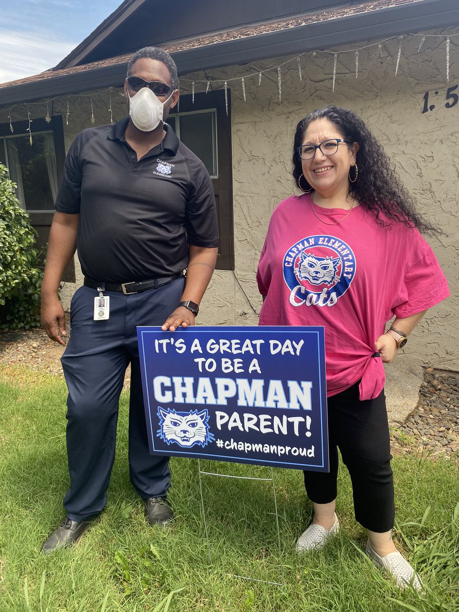 Chapmancats's tweet photo. We’ve been busy delivering signs to our 5th graders and super cat parents! We are so proud of this group of kids and we will miss them. We are still in the process of delivering, so expect a sign soon if you are a super star 5th grader! #itsageeatdaytobeacat #chapmanproud https://t.co/kjmqdY01nV