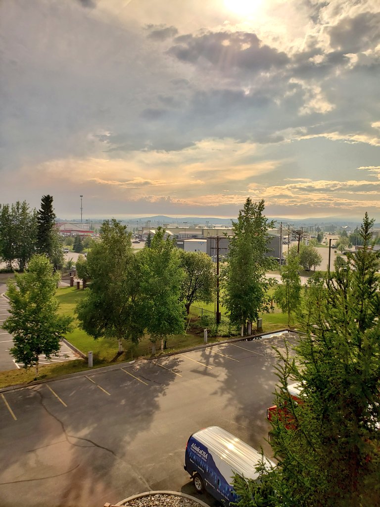 Smoke is rolling in to Fairbanks! Noooo! #fireseason #akleg