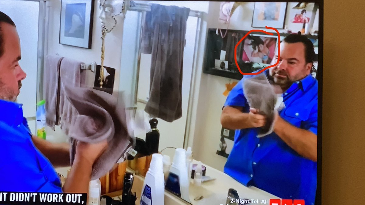CubbyCubCub's tweet image. Am I the only one that noticed all the “women”  and brag hanging in Big Ed’s bathroom? 🤔🤢 #90DaysFianceBeforeThe90Days