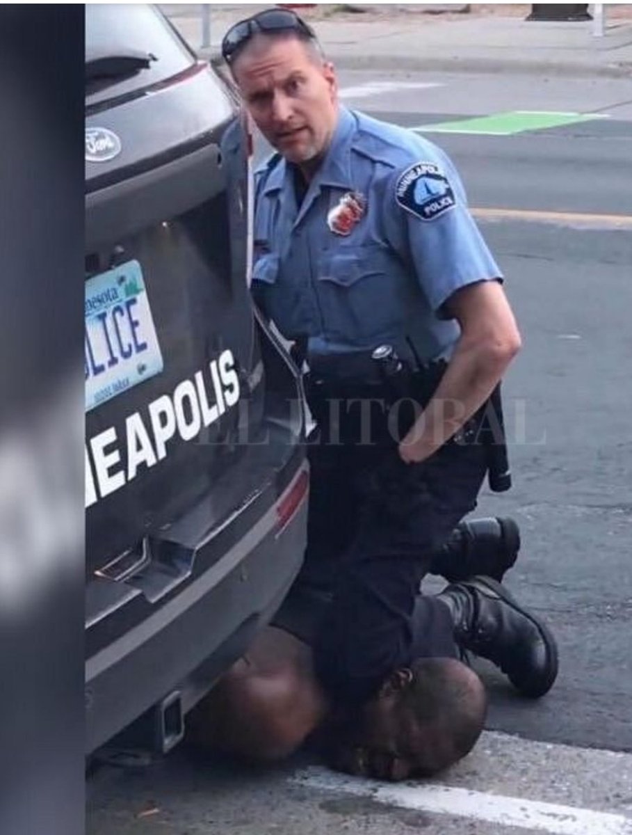 JoseCampagnoli's tweet photo. #GeorgeFloyd asesinado por la violencia policial y el racismo.

🇺🇸 EE.UU en llamas y represión en las calles.

Trump saca las fuerzas militares para "pacificar"

Almagro la OEA y Bachellet siempre tan preocupados por Venezuela.. 🇻🇪

¿Piensan decir algo?

#ArdeElSuenoAmericano https://t.co/CvQeSdOob3