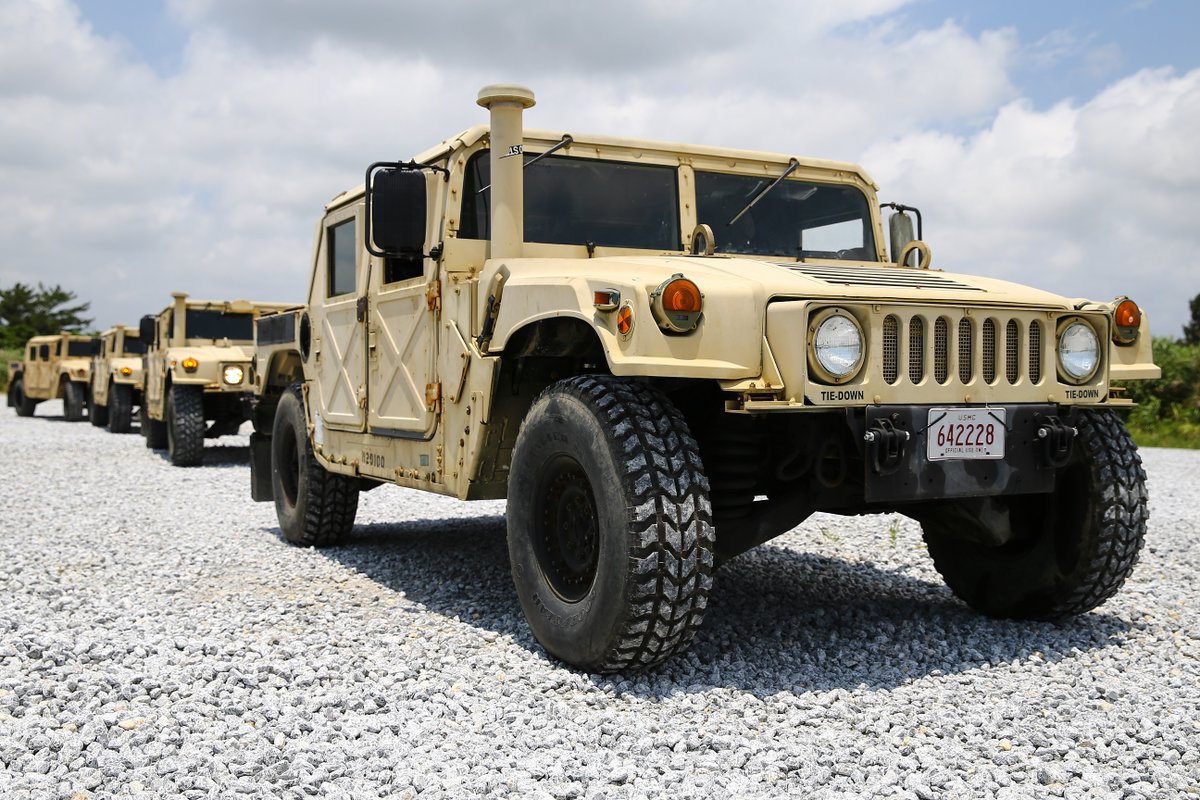 3rdMLG's tweet photo. Experienced Drivers Only!
9th ESB Marines conducted convoy drills and a timed event on Camp Hansen, Okinawa, Japan, May 14, 2020. (@USMC Photo by Cpl. Ryan Harvey)
#motort #Motors #driving #marines #usmc #okinawa #HMMWV #humvee https://t.co/xo9BbNN1qZ