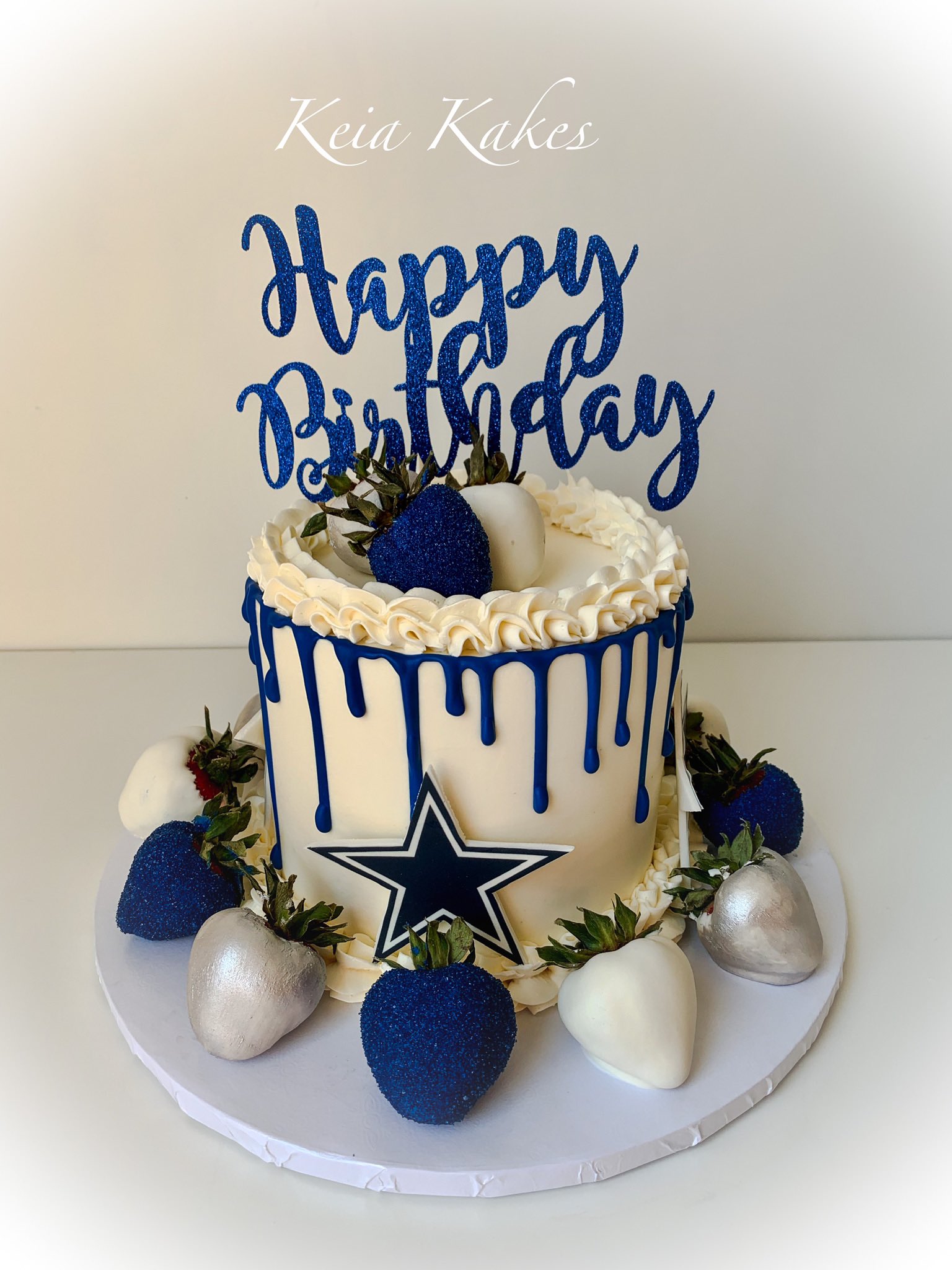 Keia Kakes on Twitter: "Quarantine Birthday Cakes #keiakakes  #quarantinebaking #quarantinebirthday https://t.co/INKHfF6sZs" / Twitter