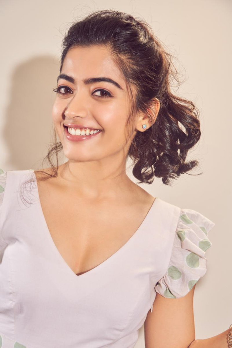 My goddess rashmikha  @iamRashmika Someday you will look back and know exactly why it had to happen.Wishing you a day full of love and peace joy and happiness, have a good day Lots of love    Your sincere fan  @iamRashmika  #RashmikaMandanna