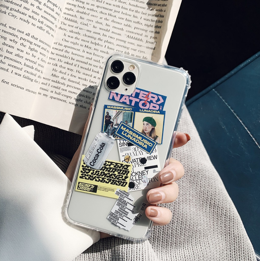 CaseGrab's tweet image. PRE-ORDER
——— Throwback 90s'———
——— Leborn 01———

รุ่น : iphone 11 / 11 pro/ 11 pro Max/ X / Xs / Xs Max / XR / 7 / 8 / 7,8 plus

🏷 ราคา : 150 บาท
 (จากราคาเต็ม 200 บาทโปรโมทชั่นเปิดร้าน ) 

วัสดุตัวเคสทำจาก TPU soft case คุณภาพดี ไม่บาง
สนใจทัก DM ได้เลย
#เคสไอโฟน  #ขายเคสไอโฟน