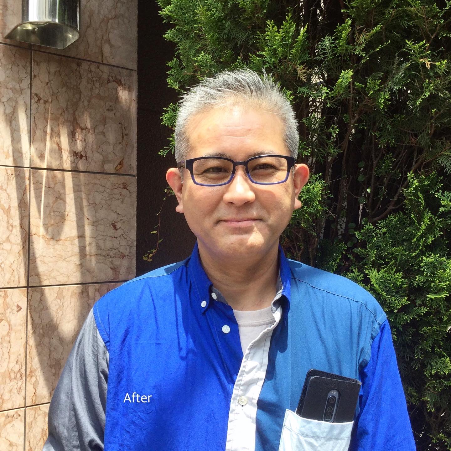 Saiwai Brains 美容室 サイワイ ブレインズ ロマンスグレイ大人男子ショートヘア 白髪を活かした素敵度が増すヘアスタイルです 白髪 メンズカット メンズショート ちょいワルオヤジ 大人ボウズ ビジネスマンヘア グレイヘア 髪型 シルバー