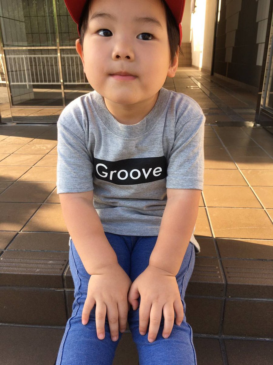 tamon_mori's tweet photo. [GROOVE FACTOR]

Groove kidsT(Black Box Logo)

kidsサイズも大人気のGrooveT!!!kidsはカラー物も最高です★

下記にて受注予約販売中
↓↓↓
https://t.co/0si11yzttL

◆販売期間
6/7 24:00までの受注予約販売

★只今特典ステッカープレゼント中★

#GrooveFactor #GrooveT #KidsT #森多聞 https://t.co/3itJEyu8fI