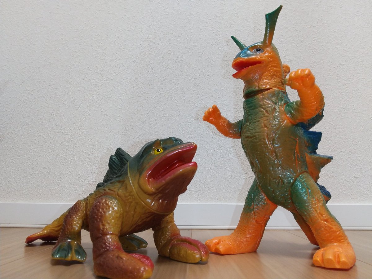マルサン/エビレオン 当時品カラーの復刻版。 魚顔、エビの尻尾、カニ