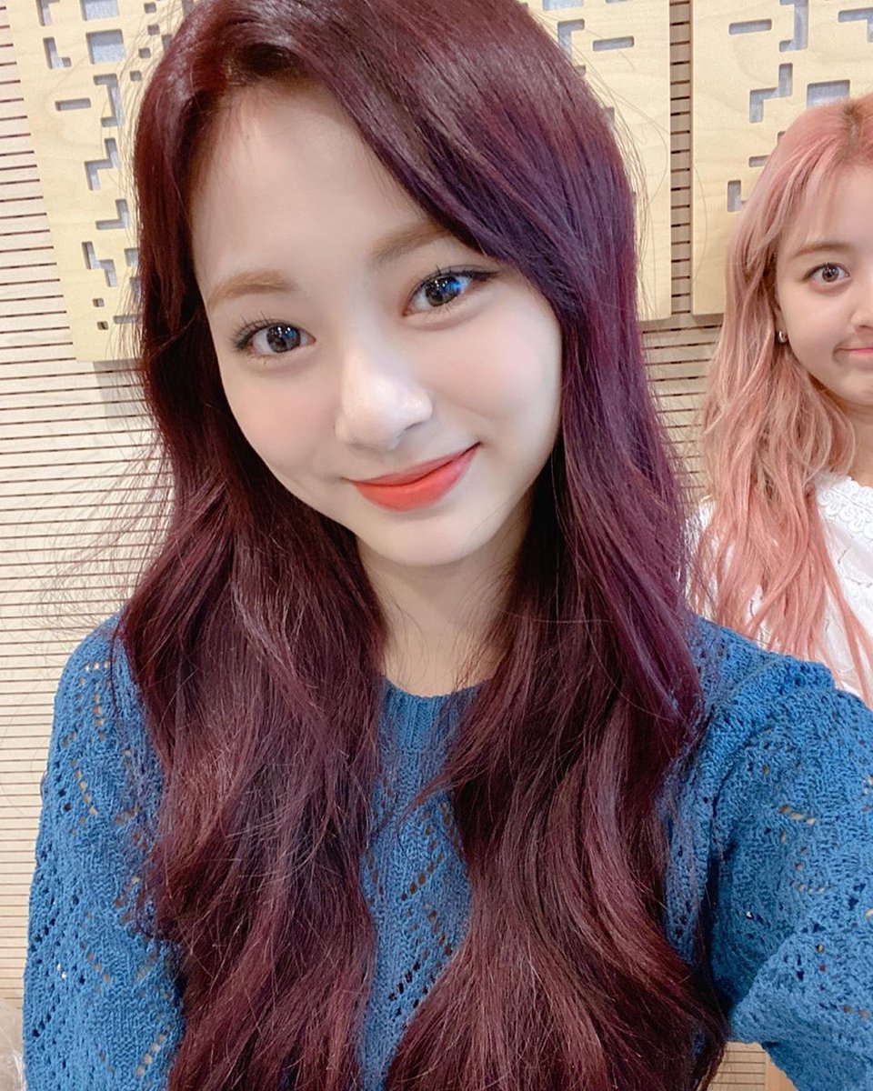 misayeon's tweet photo. TWICE's selcas on Power Time radio (extra photos posted by SBS) 📸 @JYPETWICE

Jeongyeon, Jihyo, Tzuyu, Chaeyoung
https://t.co/wTm2iLLfHo https://t.co/pzhn225F5E