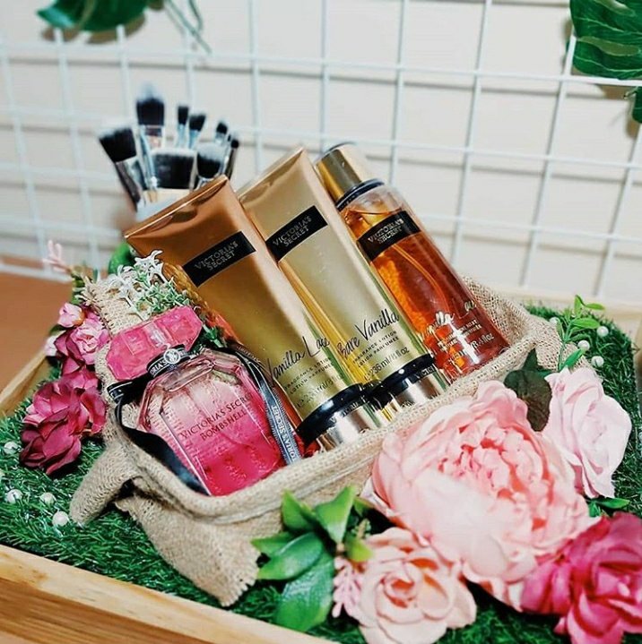 dresscapes's tweet photo. SESERAHAN PACKAGE💍

Adorable, Lux, and Elegant🥀

Start from IDR 65,000,- https://t.co/WWvbAJVyAk