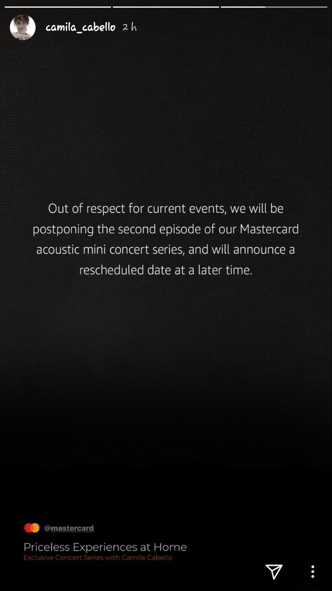 15. She had a virtual acoustic concert scheduled, but she postponed it, as a symbol of respect for current events, prioritizing the attention and fight against racism.