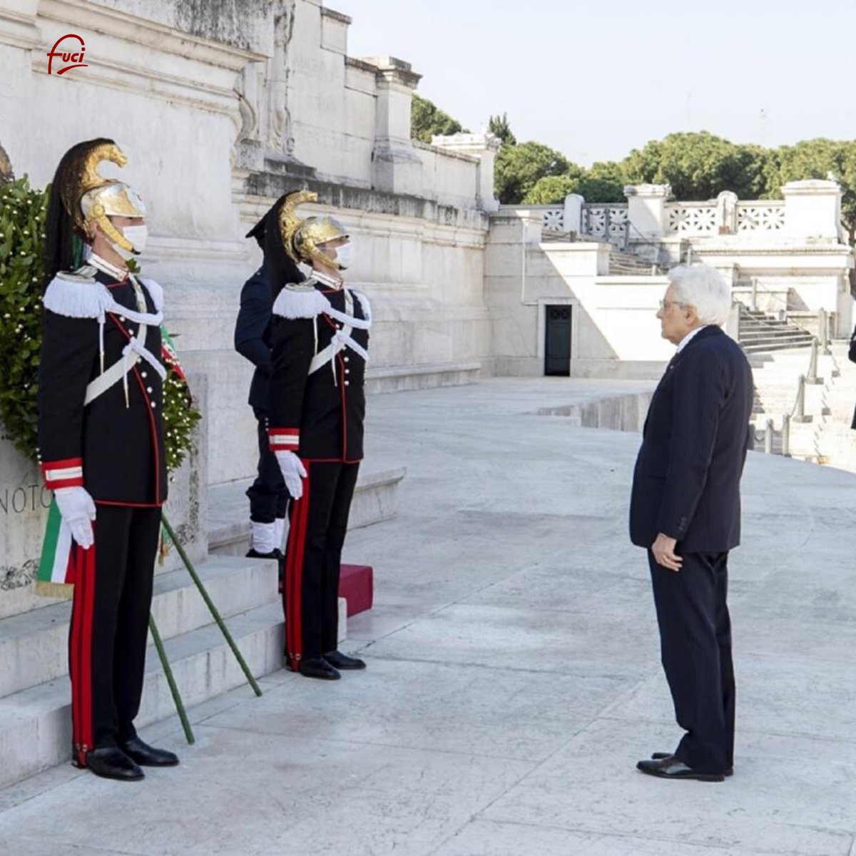 “Siamo tutti chiamati a un impegno comune contro un gravissimo pericolo che ha investito la nostra Italia sul piano della salute, economico e sociale”

Con le parole del Presidente Mattarella viviamo oggi la nostra Festa della Repubblica Italiana❗️🇮🇹