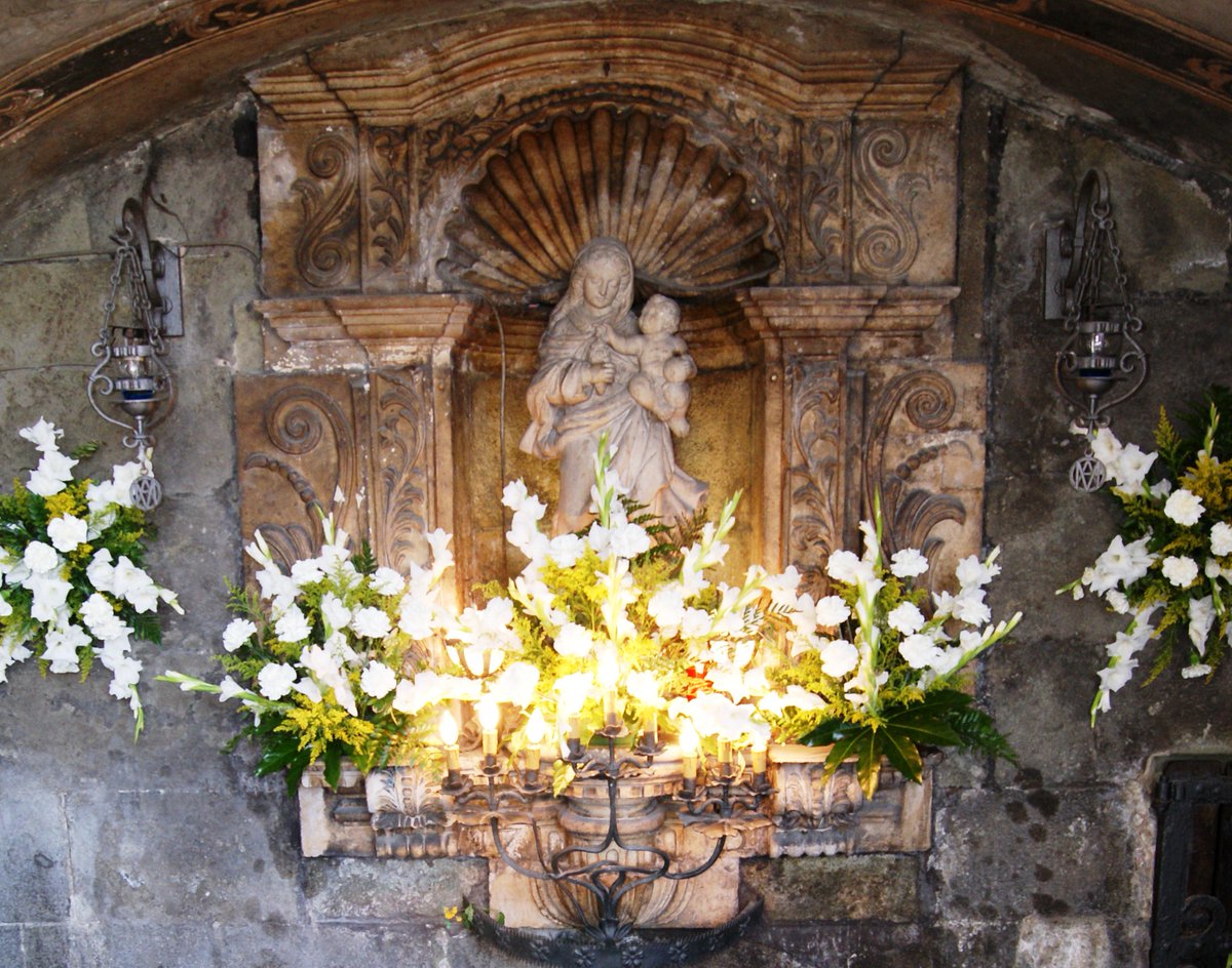 joanarimanyjuv's tweet image. #taldiacomavui de 1929, s’entrenen els #goigs a la Mare de Déu de la Font de #Manlleu. Lletra de Mn. Joan Puntí i música de Mn. Ferran. Podeu escoltar la melodia a: cutt.ly/yyZcnp2 @catcrist @GloriaBarrete @angeldelaweb #dulia #etnografia #devoció #efemèridesreligiositat