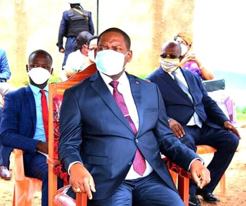 RJCS19's tweet photo. La contamination au Covid-19 progresse en #Centrafrique. Le pays compte à ce jour 1.069 malades dont 23 guéris et 4 décès. Selon les informations, plusieurs personnalités au sein du gouvernement et à la présidence seraient testés positifs. @ABCA_Blogueurs @kolibanda @UEenRCA https://t.co/qdJToUX5IL