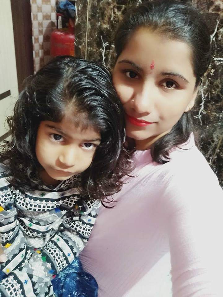 surbhiBindal95's tweet photo. दुनिया का हर रिस्ता इक तरफ और बुआ बनने  की खुशी इक तरफ 😄😄

Buya with angels 😇😇😇😇
#twitterpink https://t.co/TZVwduleIh