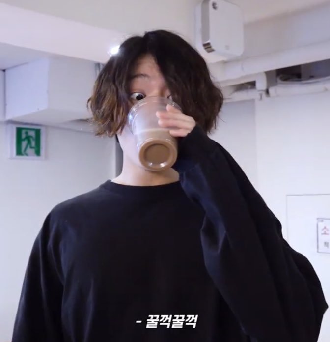 dashuta0_0's tweet photo. Ну и что это блять??!?!?
#BTS #jungkook https://t.co/Yl0kxFQTWx