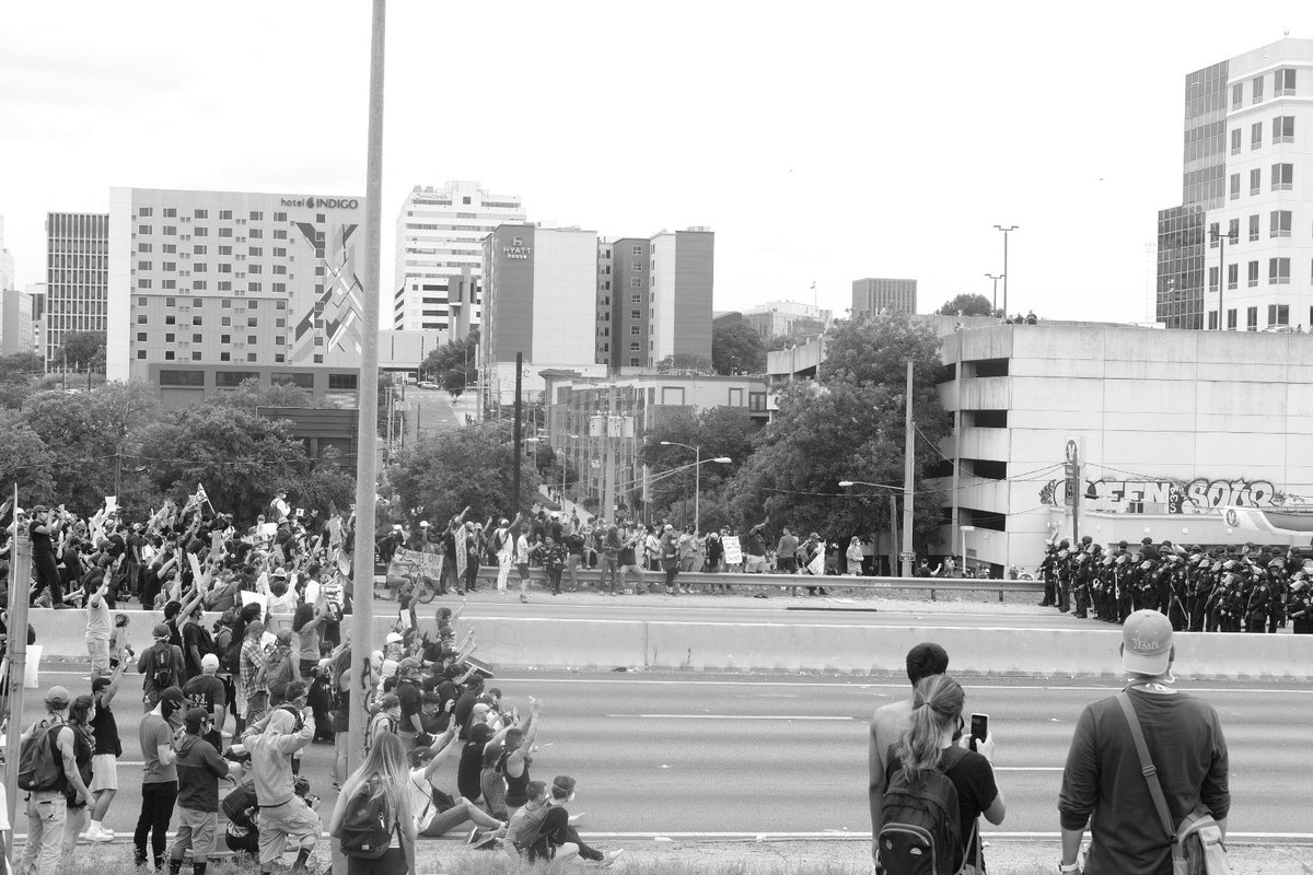 candice_coy's tweet photo. @christivnm More pictures I took from that hill. https://t.co/yfcssQot5G
