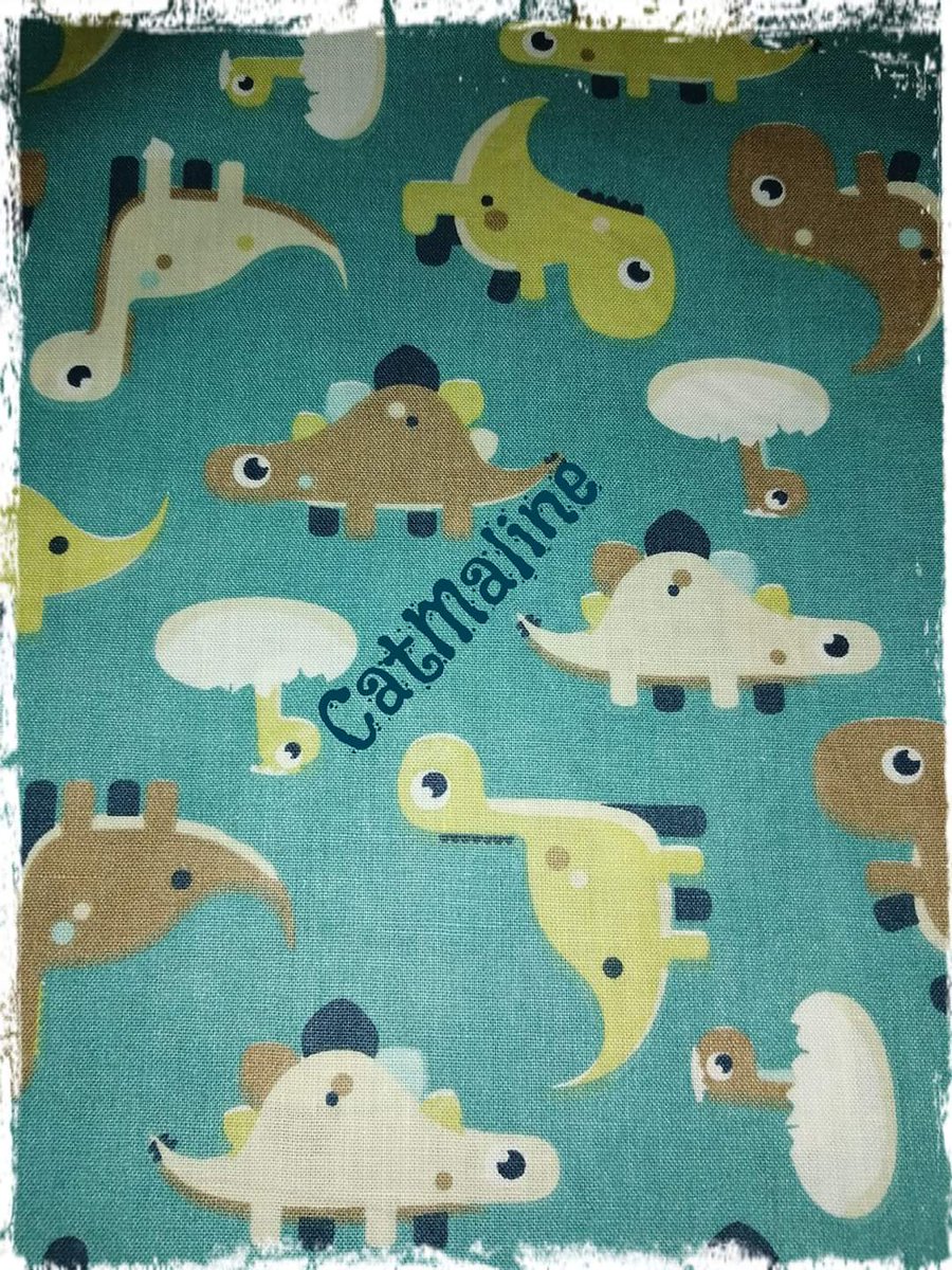 MalineCat's tweet image. La confection de masque barrière continue, la reprise de lingettes lavables reprend aussi ainsi que de nombreux accessoires
#masqueprotection #fetededmere #ideescadeaux #covid #solidaire #achatresponsable #zerodechet #savonsec #shampooingsolide #bambou #tawashi #metz #laboussole