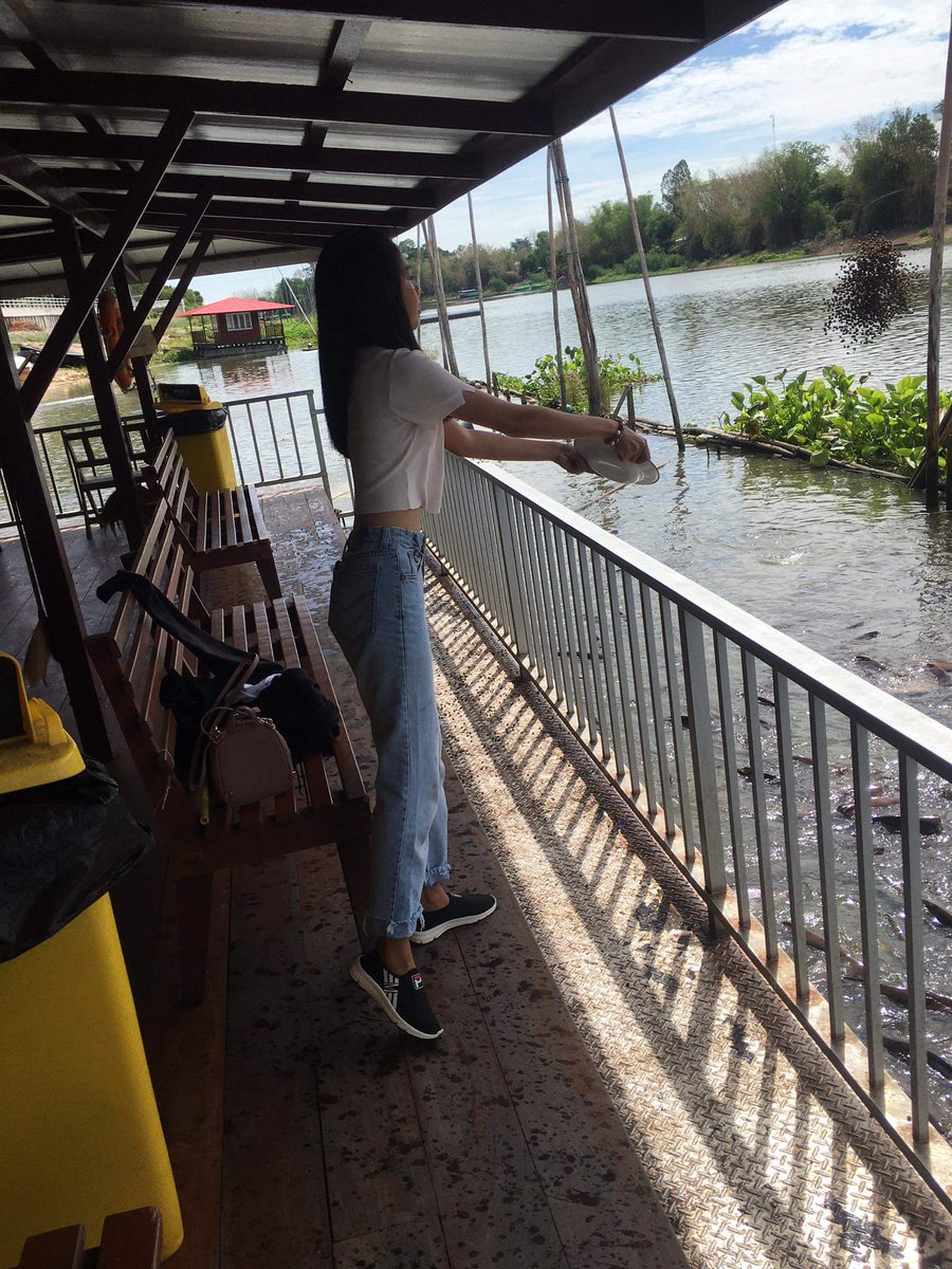 saii_sutha's tweet photo. วัดท่าซุงอีกหนึ่งรอบ
แปลกมาก ขนาดไปเหมือนเดิม แถมแค่แปปเดียวด้วยซ้ำ บวกกับแดดร้อนอีก

��ต่กลับแฮปปี้มากๆ  ขอบคุณที่ยังนึกถึงเราเสมอ ขอบคุณที่ยังพาเราไปด้วย

รักและหวังดีกับเธอเสมอ💙
ขอให้เธอเจอแต่เรื่องแฮปปี้ๆ🌻 https://t.co/n5oVVzNCZR