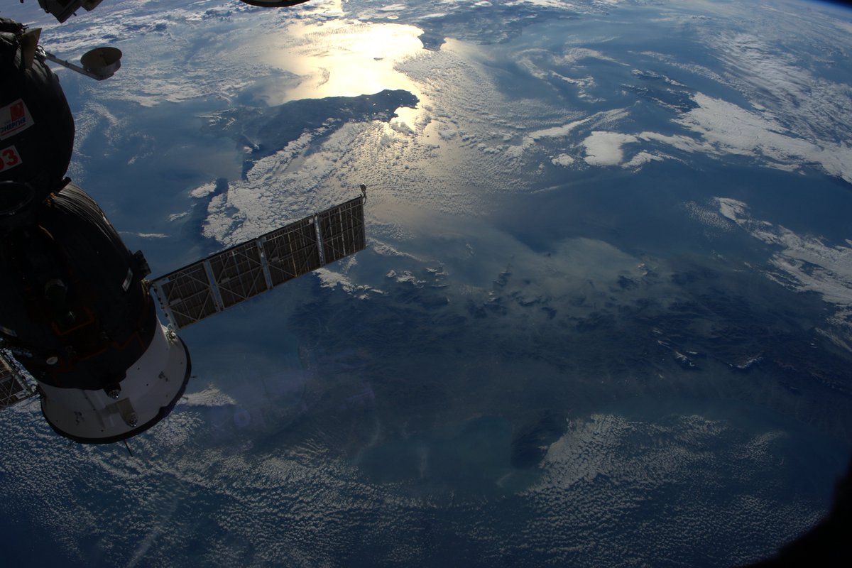 Thom_astro's tweet image. An assortment of unpublished pictures from the #ProximArchives of #Italy for its national day today! The country suffered a lot these last months, but is bouncing back, here's to better times ahead. #FestaDellaRepubblica #Italia 🇮🇹