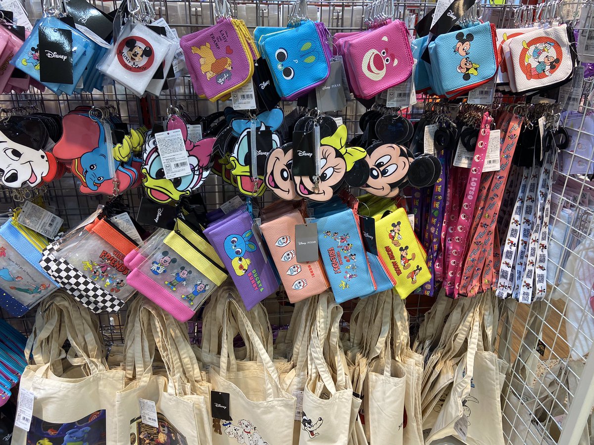サンキューマート長野アゲイン店 新商品 サンキューマートだけの限定ディズニーグッズが入荷しました たくさんある新商品はなんと全51種類です お友達とおそろいにできるものや普段使いにぴったりなものまでございます もちろん サンキューマート長野アゲイン店 新商品 サンキューマートだけの限定ディズニーグッズが入荷しました たくさんある新商品はなんと全51種類です お友達とおそろいにできるものや普段使いにぴったりなものまでございます もちろん