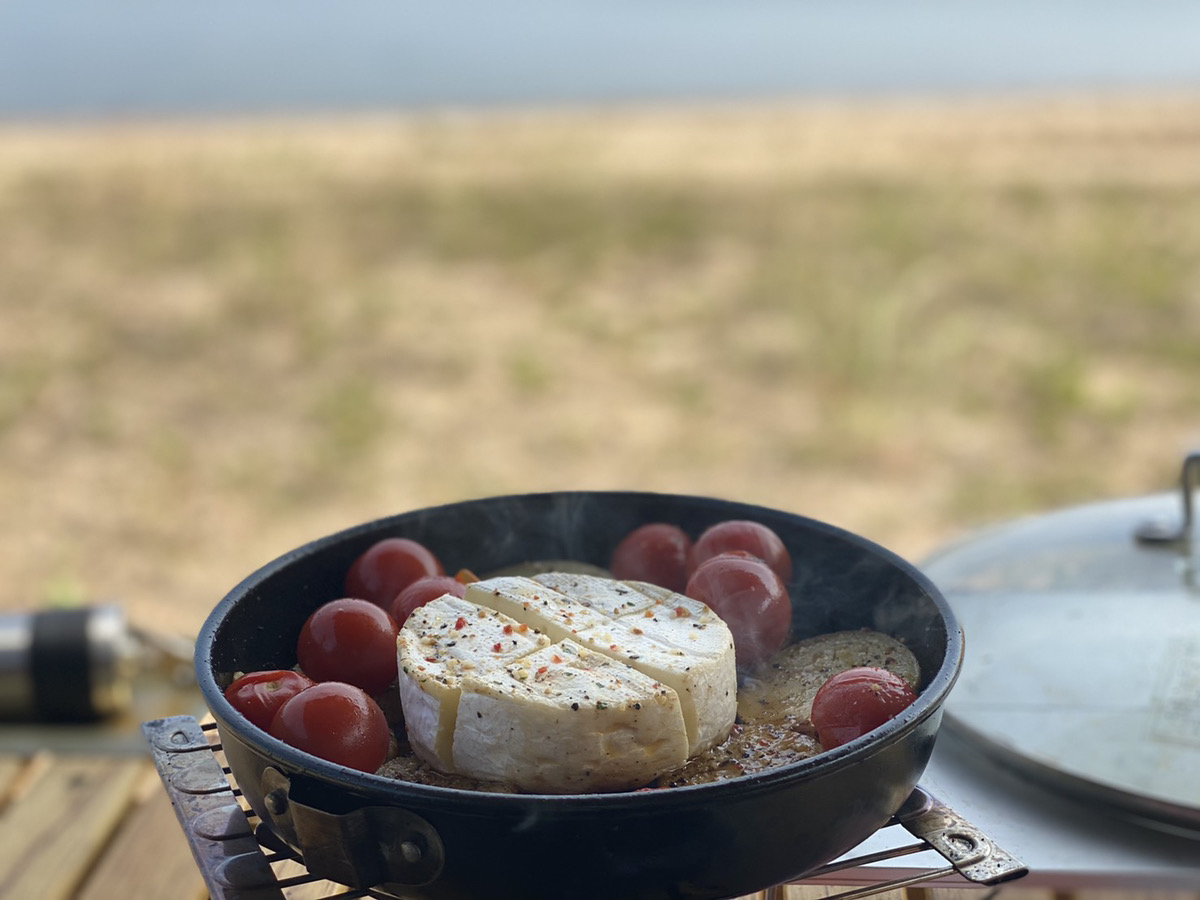 camp1515's tweet photo. カマンベールじゃがトマト。
そうですね、意外と簡単ですよ☆
#キャンプ飯 https://t.co/vha5Lgj1af