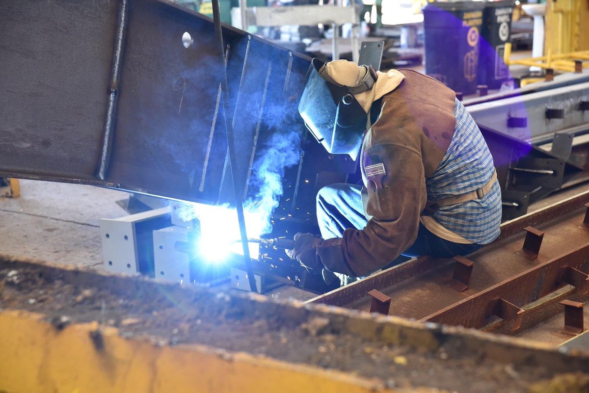 AchardsP's tweet photo. 🥽🚧🧯Permis de #feu en entreprise, le permis d'un #travail en #sécurité 

👩‍🏭Vous effectuez surement des travaux par points chauds dans votre entreprise, savez-vous que dans 3️⃣0️⃣% des cas ce sont les travaux par points chauds qui ont déclenché des incendies 🔥

✅Formez-vous. https://t.co/u3EWD4DXcX