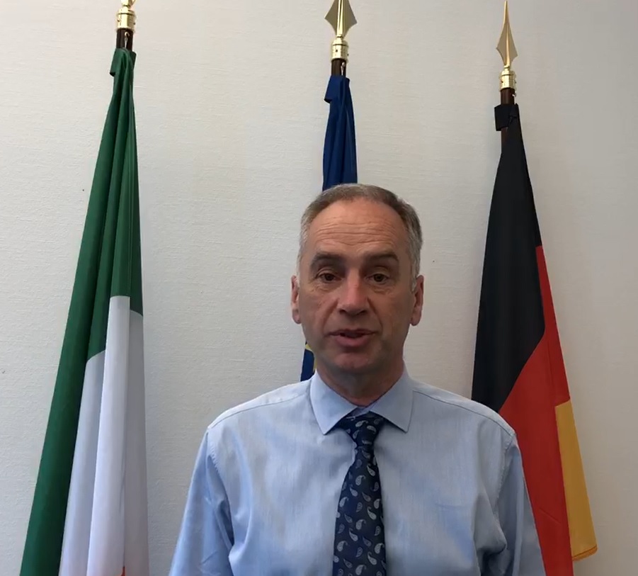 Ambassador O'Brien's video message for June to all of the Irish community and the very many friends of Ireland in Germany, is available here bit.ly/2ZZ8Ch6 @NOBrienDFAT @dfatirl @dfatravelwise @IRLinFrankfurt @GlobalIrish