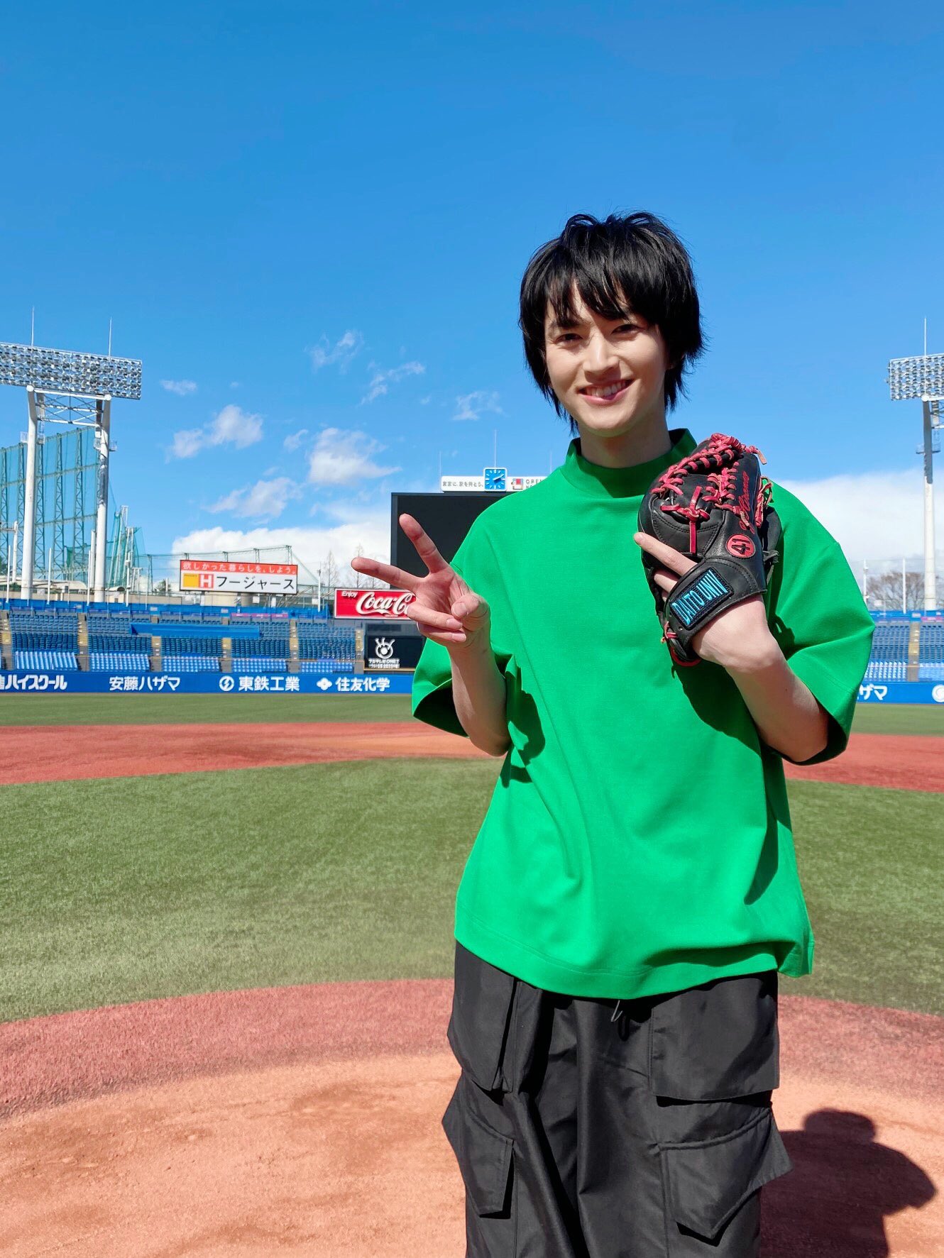 ☆阿爾☆ 說 和田雅成第一本專題攝影隨筆集(photo essay)邂逅將於2020年7月1日發售。和田雅成 on Twitter