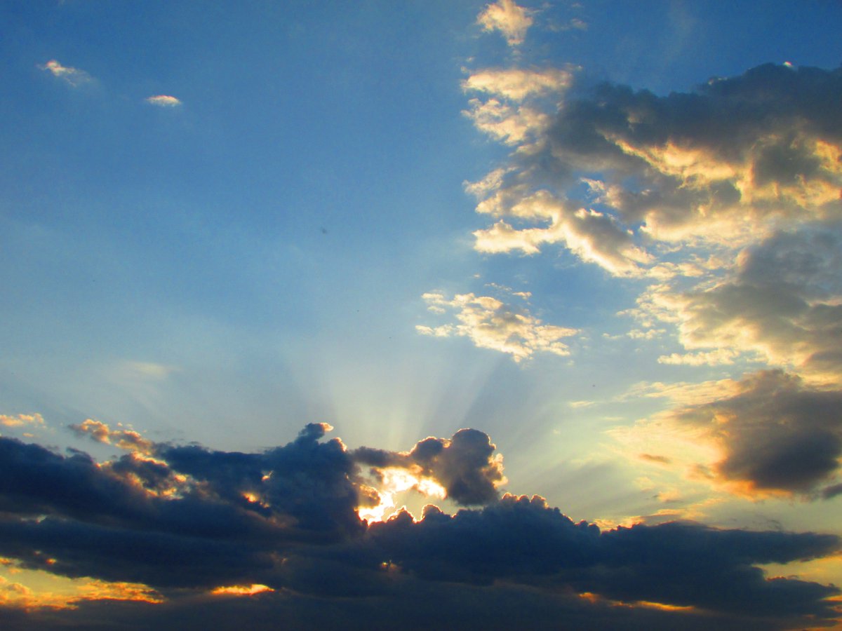 🌥️ #EnjoyTheViewFromCroatia
©️ bit.ly/GoToPhotoArchi…