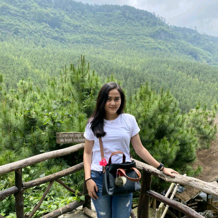 AinalAditian's tweet photo. Ya ampun, studio siaran ini sangat manarik! https://t.co/S2ima4kA7T #YomeLive https://t.co/gYcek09lYA