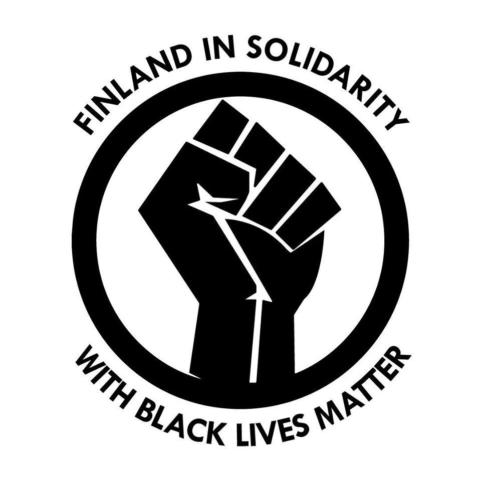 Sosialidemokratia on antirasistinen liike, joka pohjaa tasa-arvoon ja ihmisoikeuksien kunnioittamiseen. Demarinuoret on mukana vaatimassa oikeutta George Floydille ja kaikille muille ihonvärinsä vuoksi murhatuille. ✊ #BlackLivesMatter 

facebook.com/demarinuoret/p…