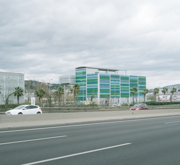 gonsiteam's tweet image. ¿Buscas oficinas, un local o nave, o una nueva sede corporativa en un entorno inmejorable?
#EdificioGonsiSocrates #EspaciosSaludabes #EspaciosSostenibles #Viladecans #Barcelona #CertificacionLeed #economiacircular #disponible #alquiler 
Tf. 932 419 199 - info@gonsi.es