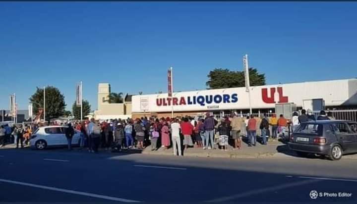 Mohapi1414's tweet photo. #AlcoholMustFall they're buying alcohol, they're happy with no social distancing, come Sunday they will be posting on social media telling us how dangerous and irresponsible it is to open the church, https://t.co/JI5RLbZQvB