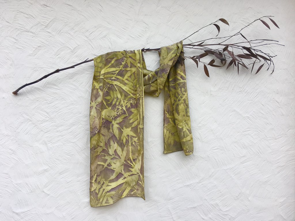 NYOS artist Susan Walsh creates eco-printed and natural dyed textiles using flowers and leaves, inspired by her local environment. Watch her video to find out more from 12.40 on Sunday 14th June:m.facebook.com/NorthYorkshire… @NY_open_studios