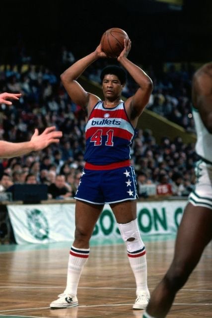 wes unseld age