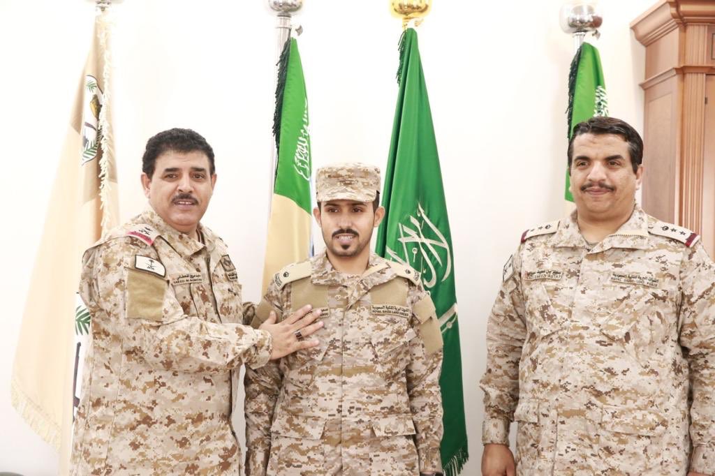 بفضل الله وحمده تم ترقية ابني سعد إلى رتبة(رائد)                                     أسئل الله ان تكون عونًا له على الخير والطاعة وان تكون عونًا له على خدمة دينه ووطنه