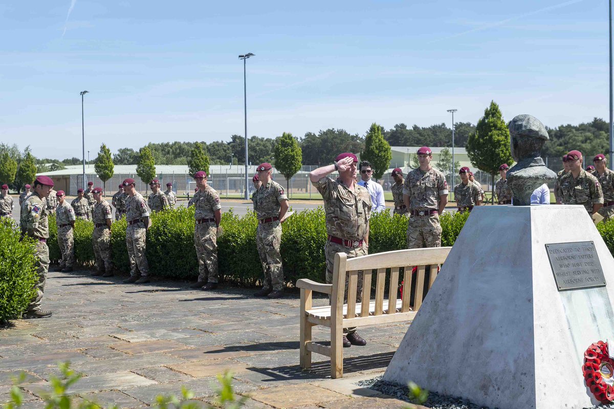 23 Parachute Engineer Regiment (@airbornesappers) on Twitter photo Yesterday, current and former members of the Regiment attended a memorial ceremony for LCpl Darren Jones, who tragically lost his life one year ago. Our thoughts are with his family and friends at this difficult time. 🆎 🔷
<a href="/16AirAssltBde/">Robert Fernsby</a> <a href="/Engineers_CET/">Royal Engineers CET</a> Yesterday, current and former members of the Regiment attended a memorial ceremony for LCpl Darren Jones, who tragically lost his life one year ago. Our thoughts are with his family and friends at this difficult time. 🆎 🔷
<a href="/16AirAssltBde/">Robert Fernsby</a> <a href="/Engineers_CET/">Royal Engineers CET</a>