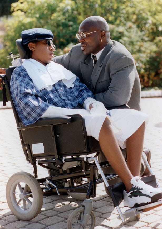 Bristol.

This is Marlon Thomas.

A local black man who was just 18 years old when savagely attacked with heavy equipment by workers at a Funfair on The Downs in 1993 which left in “a living death” 

His story must NEVER be forgotten.

bristolpost.co.uk/news/bristol-n…