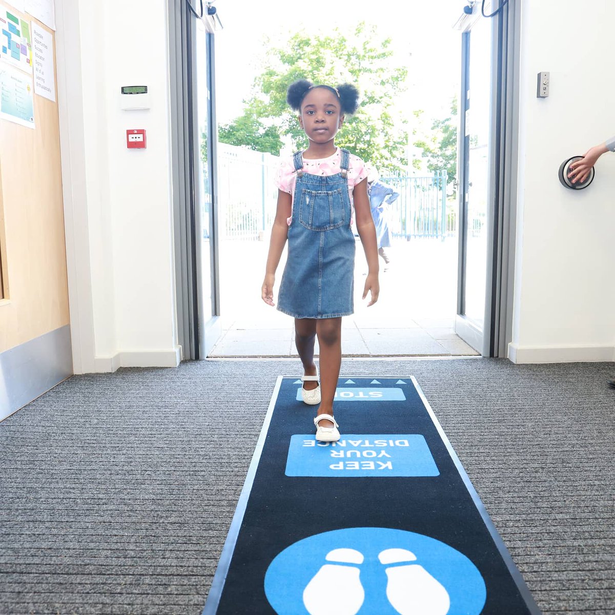 RosedalePrimary's tweet photo. We are happy to welcome our Year 6s, Year 1s, nursery and reception back to school #welcomebacktoschool #trhat #PrimarySchool https://t.co/iOC0qNCMFc