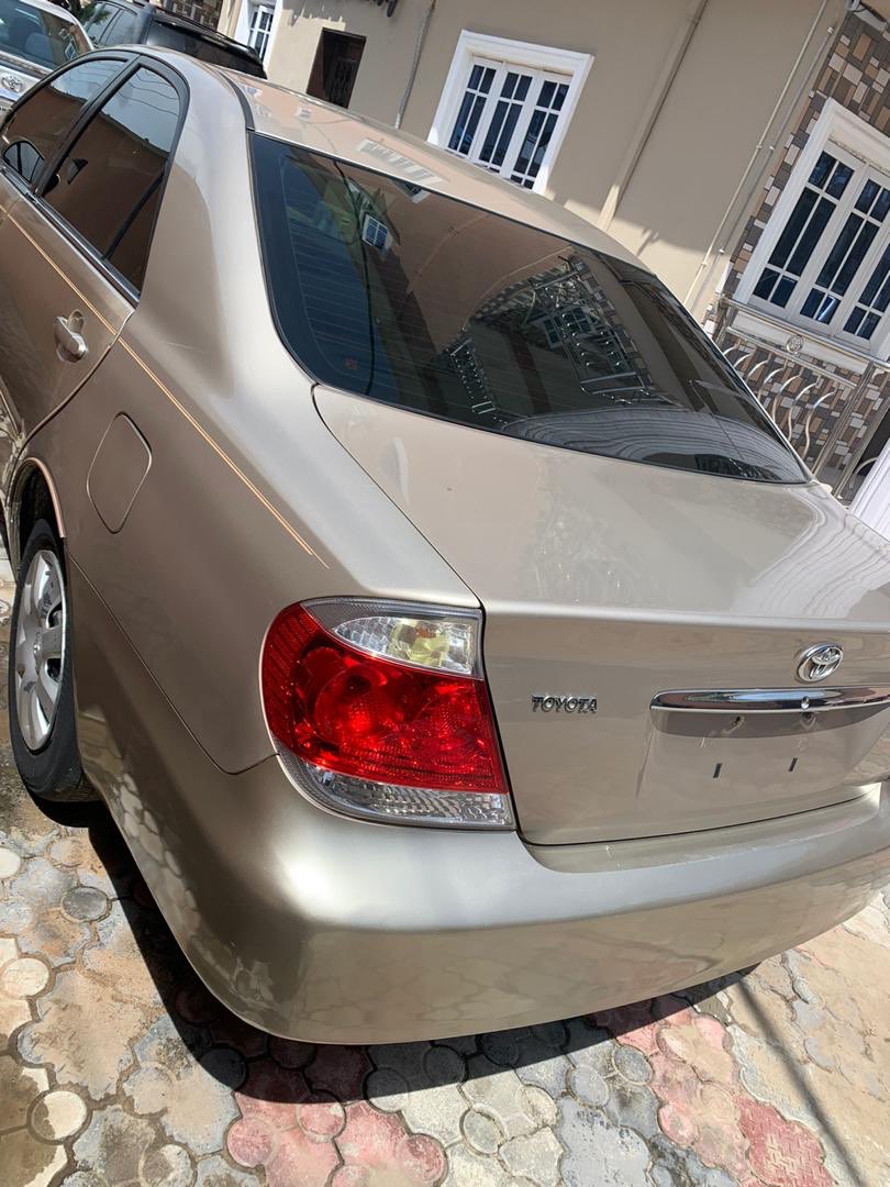 YoungLobzy's tweet photo. #CARALERT 2005 Camry Toks. First body. Just arrived. Clean to d core. Priced cheaply at N1.65m last price. @FemsloveT @Otunbakush1 @PELSAUTOS @carport_ng @consultcarpital @PrimeAutos_ @Layqan pls help rt https://t.co/OKGvAhcmVa