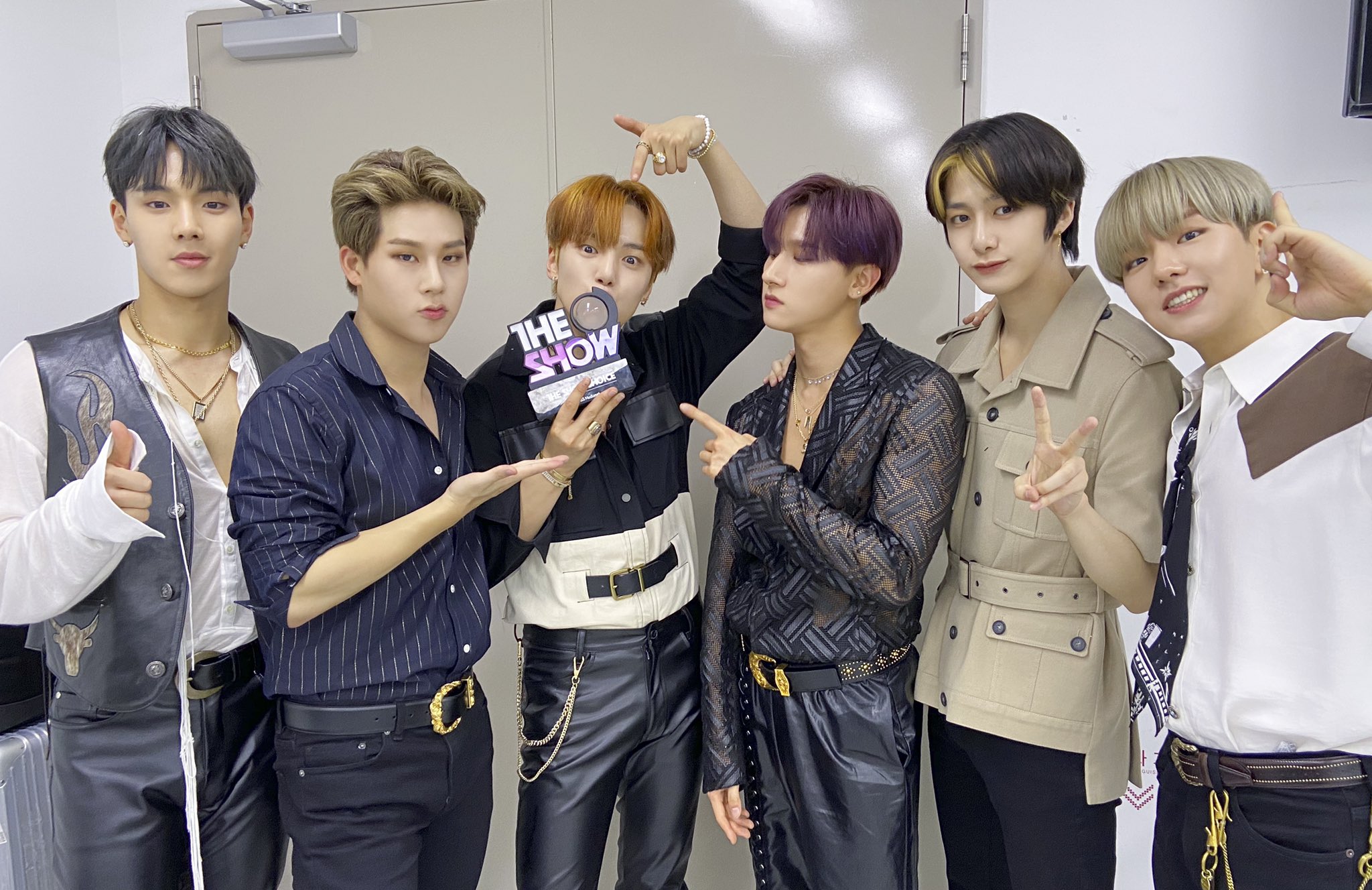 EZgZgOdUEAIuo7N?format=jpg&name=large