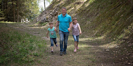 Vanavond om 19:00 Avond4daagse Home Edition bij het NOS Jeugdjournaal op NPO3. Kijken jullie mee? #avond4daagse #avond4daagse2020 #avond4daagsehome #eroutes