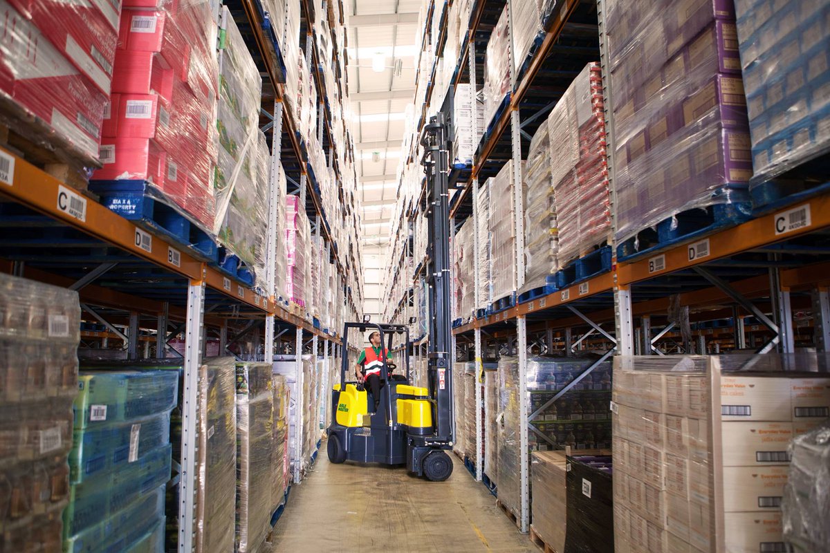 AisleMaster's tweet image. Increase Space, Improve Efficiency and Save Money with our free site optimisation service. No site visit required.  #Aislemaster #LiftingInnovation #supplychain Find out more at aisle-master.com/contact-us/
